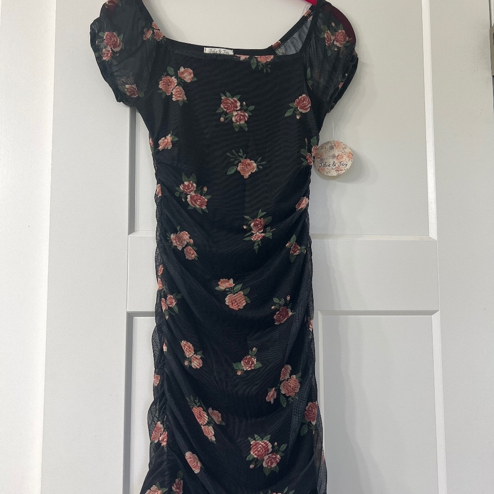 Jolie & Joy body con dress
